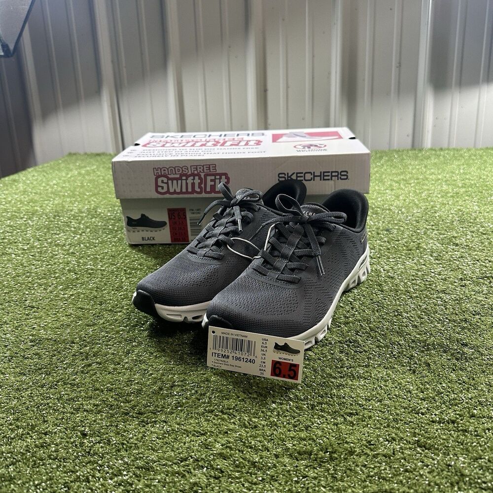Skechers Swift Fit Women's Size 6.5 Black Hands Free Shoes Black NWT